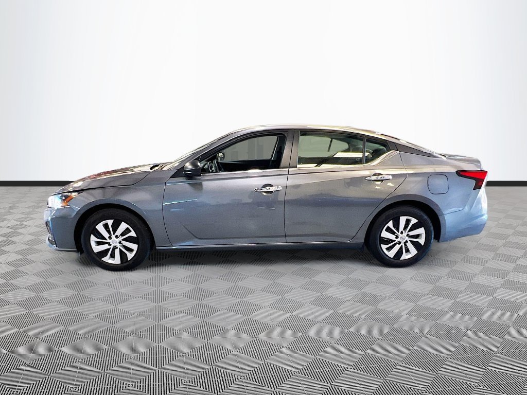 Used 2025 Nissan Altima 2.5 S FWD image 4