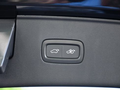 New 2025 Volvo EX90 Ultra image 26