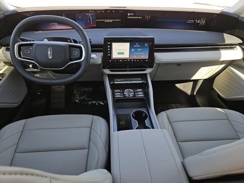 New 2026 Lincoln Nautilus Premier w/ Jet Appearance Package image 5