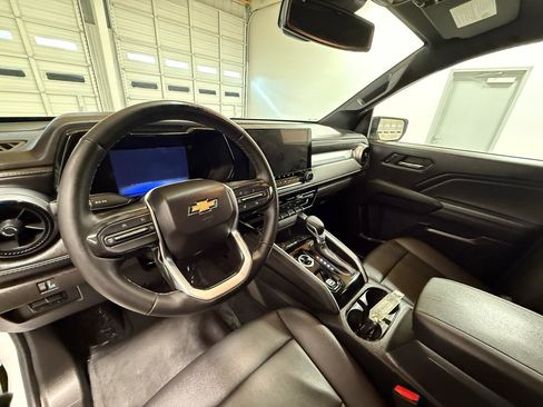 Used 2023 Chevrolet Colorado LT w/ LT Convenience Package III AWD/4WD image 12