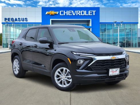 New 2026 Chevrolet TrailBlazer LS FWD image 1