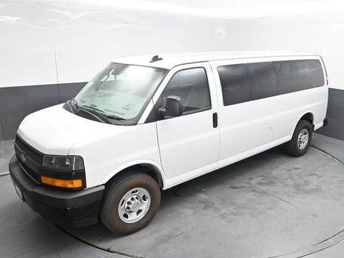 Used 2024 Chevrolet Express 3500 LS RWD image 27