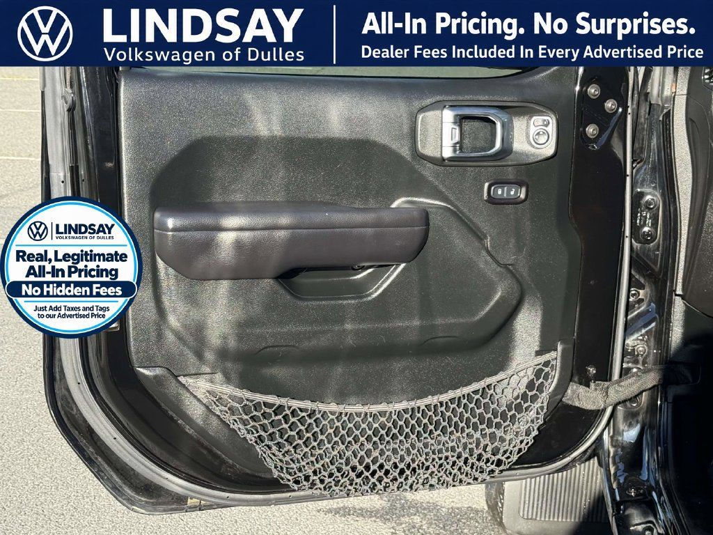 Used 2018 Jeep Wrangler Unlimited Sport S AWD/4WD image 9