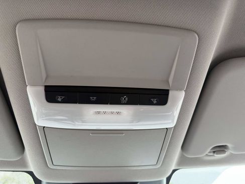 Used 2024 Nissan Rogue S AWD/4WD image 38