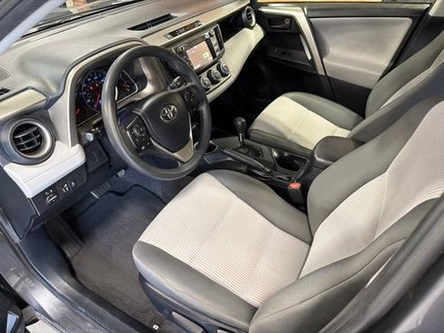 Used 2015 Toyota RAV4 LE FWD image 12