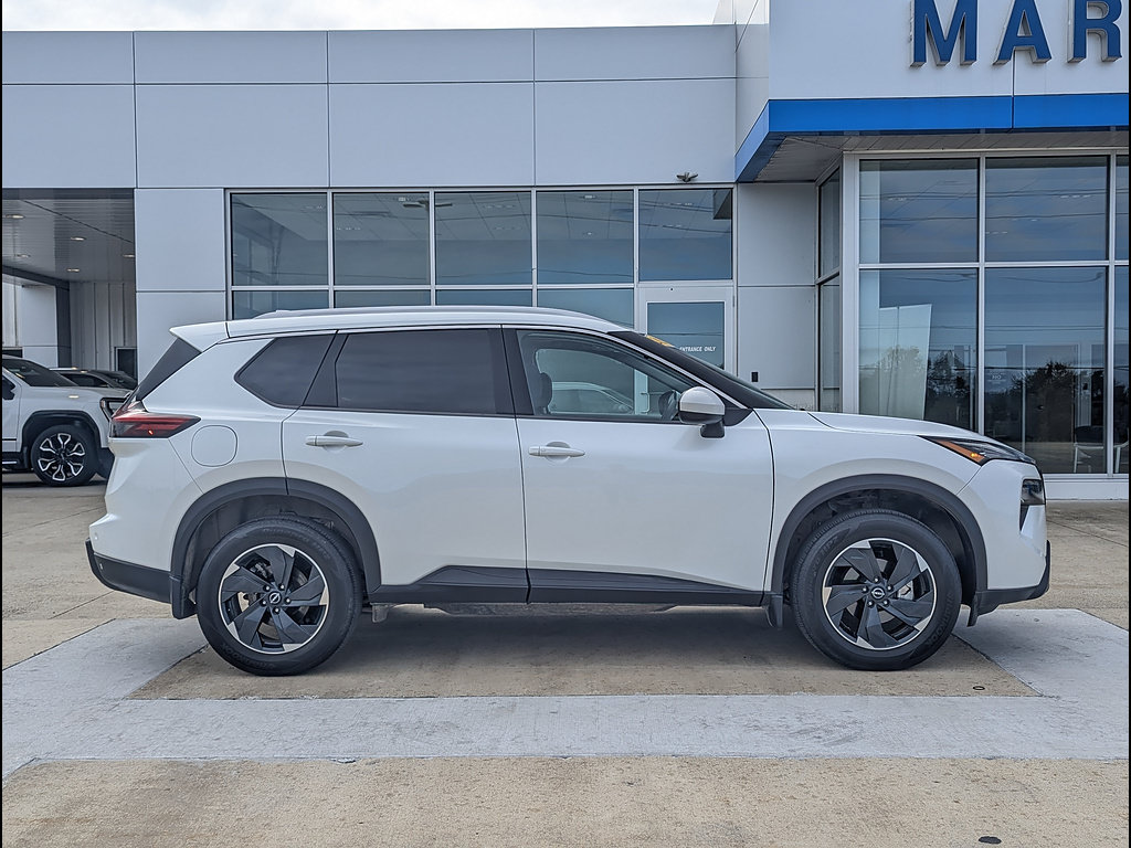 Used 2026 Nissan Rogue SV w/ SV Premium Package AWD/4WD image 6