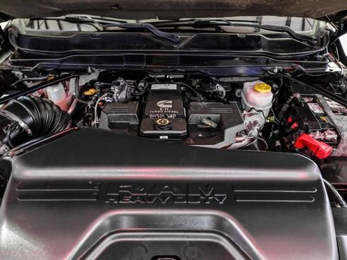 Used 2019 RAM 2500 Laramie image 8