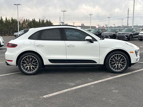 Used 2018 Porsche Macan Sport Edition image 4
