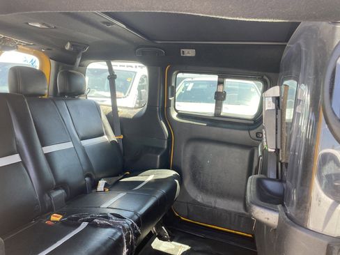 Used 2016 Nissan NV200 image 14