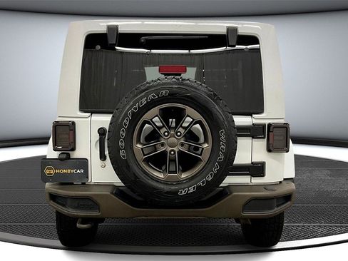 Used 2017 Jeep Wrangler Unlimited Sahara image 5