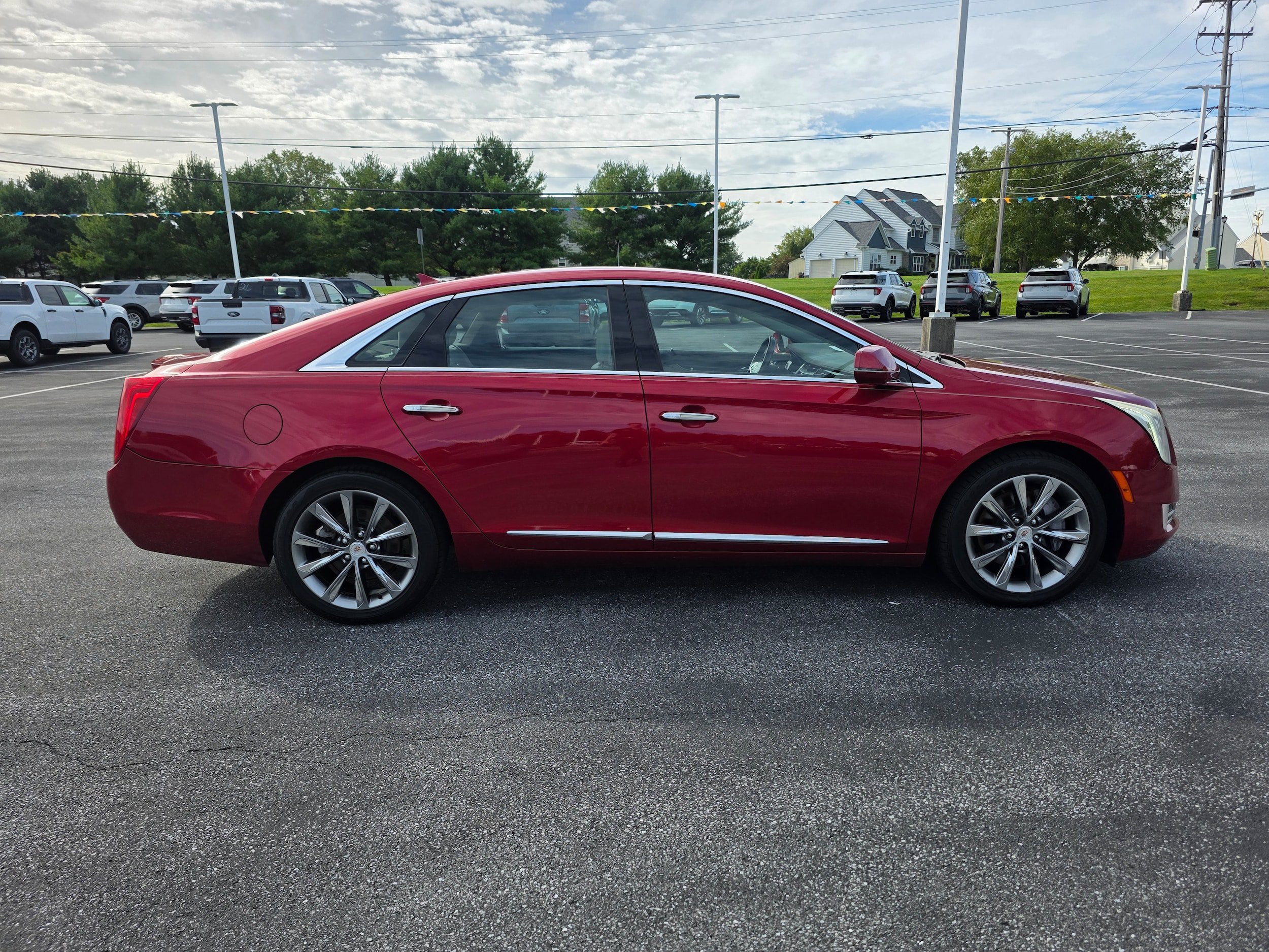Used 2013 Cadillac XTS Luxury w/ Driver Awareness Package AWD/4WD image 6