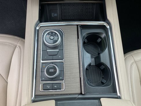 Used 2024 Ford Expedition Max Limited image 41