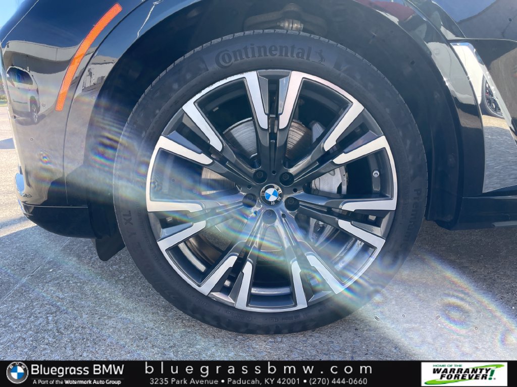 Used 2022 BMW X7 xDrive40i w/ Executive Package AWD/4WD image 23