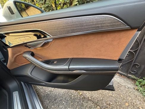 Used 2019 Audi A8 L 3.0T w/ Luxury Package image 40