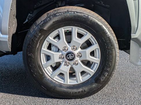 New 2026 Toyota Tacoma SR5 AWD/4WD image 10