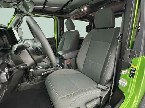 Used 2026 Jeep Wrangler Sport AWD/4WD image 11