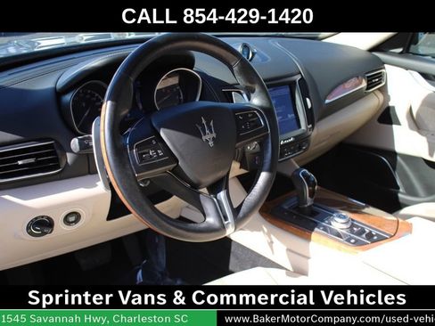 Used 2017 Maserati Levante S AWD/4WD image 3