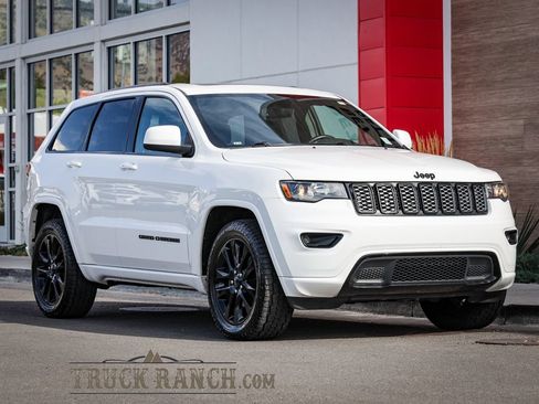 Used 2019 Jeep Grand Cherokee Altitude AWD/4WD image 1