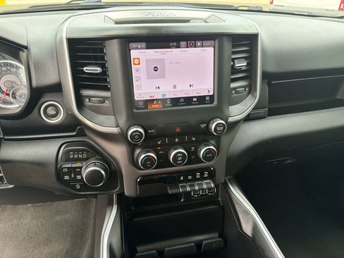 Used 2022 RAM 1500 Big Horn AWD/4WD image 18
