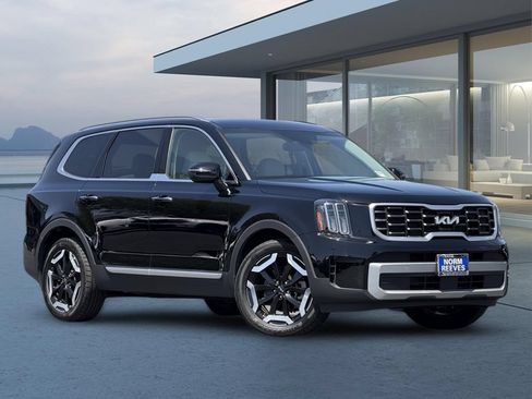 Used 2023 Kia Telluride S AWD/4WD image 2