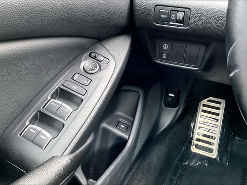 Used 2020 Honda Accord Sport image 32