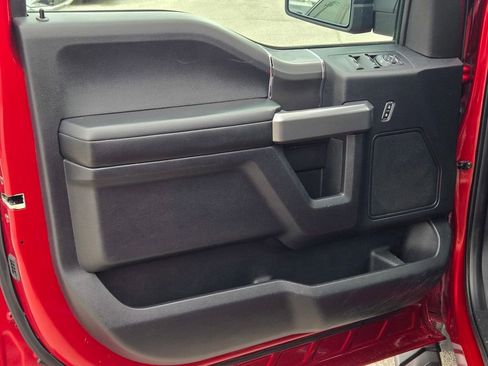 Used 2015 Ford F150 XLT w/ Equipment Group 302A Luxury image 29