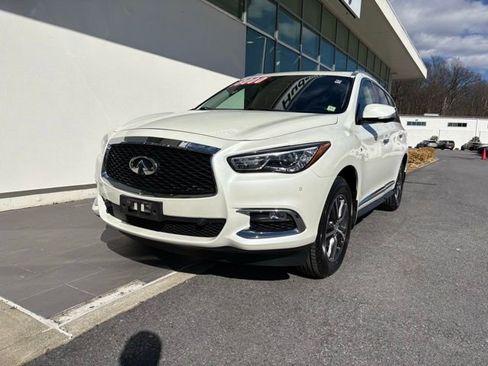 Used 2019 INFINITI QX60 Luxe w/ Essential Package image 3