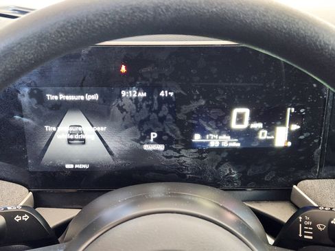 Used 2025 Nissan Kicks SV image 17