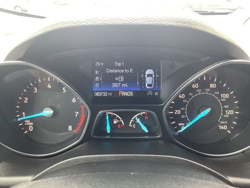 Used 2018 Ford Escape Titanium w/ Ford Safe & Smart Package AWD/4WD image 14