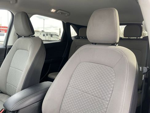 Used 2021 Ford Escape SE image 11