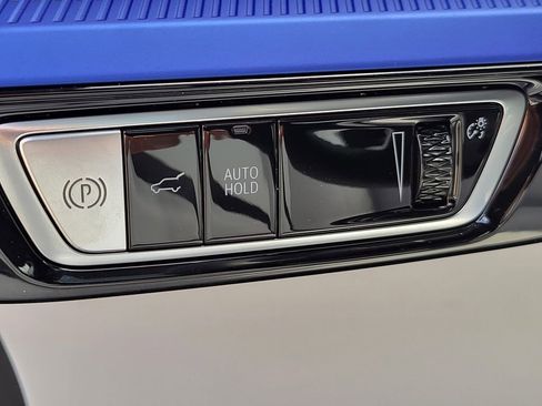 New 2025 Cadillac Optiq Sport 1 image 17