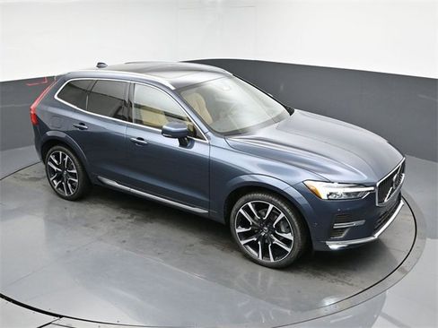 Used 2023 Volvo XC60 B5 Ultimate w/ Protection Package Premier image 45