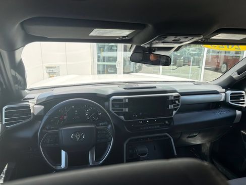 Used 2025 Toyota Tundra SR5 w/ SR5 Convenience Package AWD/4WD image 13