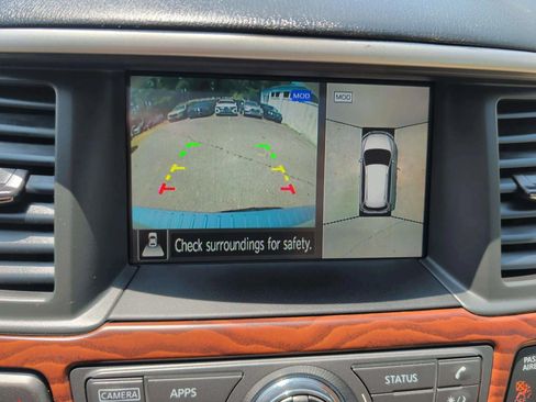 Used 2020 Nissan Pathfinder Platinum AWD/4WD image 18