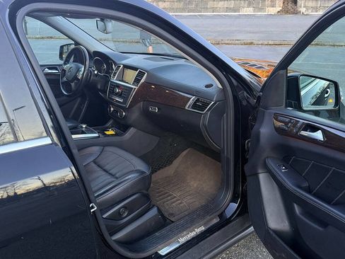 Used 2015 Mercedes-Benz GL 320 BlueTEC 4MATIC image 24