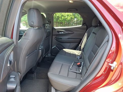 Used 2023 Chevrolet TrailBlazer RS AWD/4WD image 10
