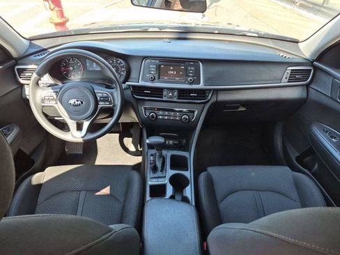 Used 2017 Kia Optima LX FWD image 17