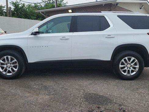 Used 2018 Chevrolet Traverse LT AWD/4WD image 6