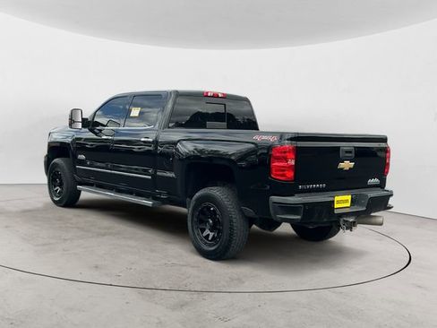 Used 2015 Chevrolet Silverado 2500 High Country w/ Duramax Plus Package AWD/4WD image 3