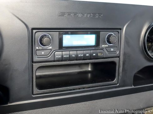 Used 2019 Mercedes-Benz Sprinter 170 image 11
