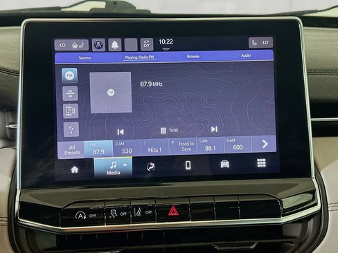 Used 2022 Jeep Compass Limited image 21