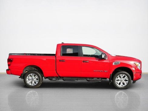 Certified 2024 Nissan Titan SV w/ SV Convenience Package image 2