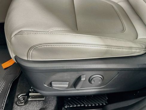 New 2026 Hyundai Tucson Limited FWD image 21