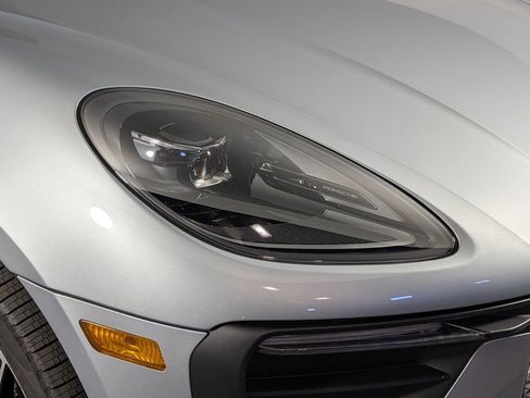 New 2026 Porsche Macan image 15