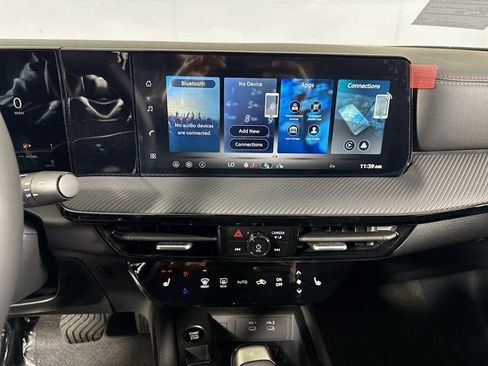 New 2026 Nissan Kicks SR w/ SR Premium Package image 13