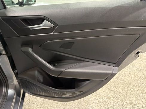 Used 2023 Volkswagen Jetta SE w/ Panoramic Sunroof Package image 29