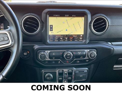 Used 2022 Jeep Wrangler Unlimited Sahara image 8
