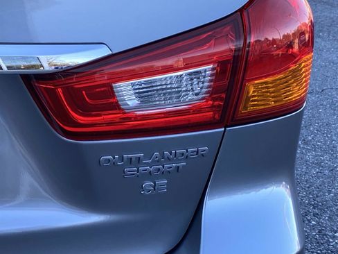 Used 2018 Mitsubishi Outlander Sport SE image 5