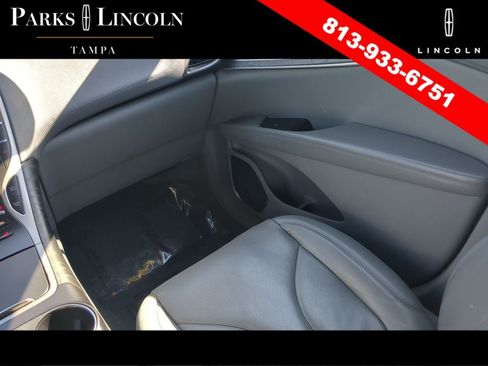 Used 2019 Lincoln Nautilus Reserve w/ Driver Assistance Package FWD image 15