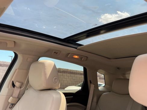 Used 2014 Cadillac SRX Luxury w/ Driver Awareness Package FWD image 28